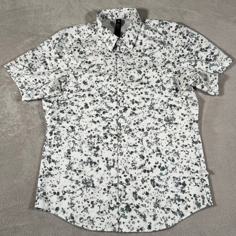 Lululemon Airing Easy Shirt Mens Size Small Floral Grid White Green Short Sleeve